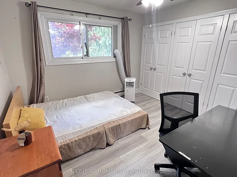 46 Radcliffe Cres — Photo 23