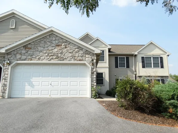 1169 Hammon Ave, Ephrata, PA 17522