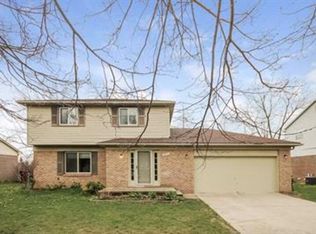 2872 Elmwood Ave, Ann Arbor, MI 48104