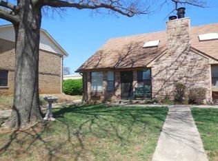 8909 Fairfield Greens Dr, Midwest City, OK 73110