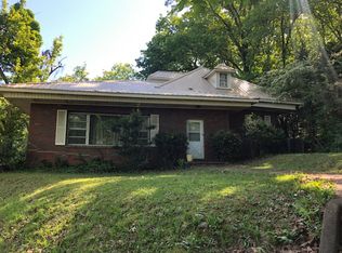 1815 Henry Rd, Anniston, AL 36207