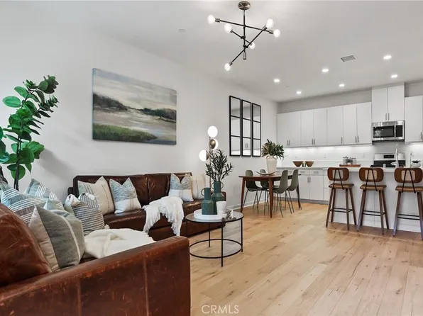 82 Savannah, Lake Forest, CA 92630