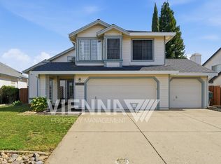 2212 Thurton Dr, Roseville, CA 95747
