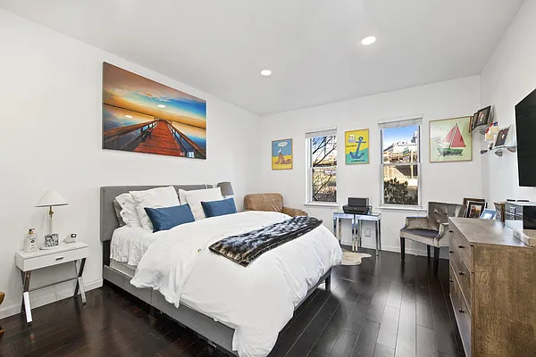 Sold by Keller Williams NYC | media 17