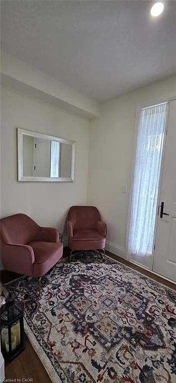 3 bed, 2.5 bath, 2408 sqft, $2,750 — Photo 4
