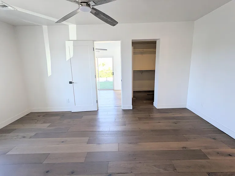 7662 E Minnezona Ave — Photo 32