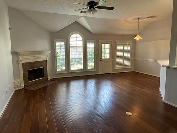 4th image of 1114 Park Green Dr