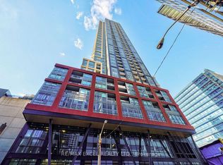 108 Peter St #3501, Toronto, ON M5V 0W2