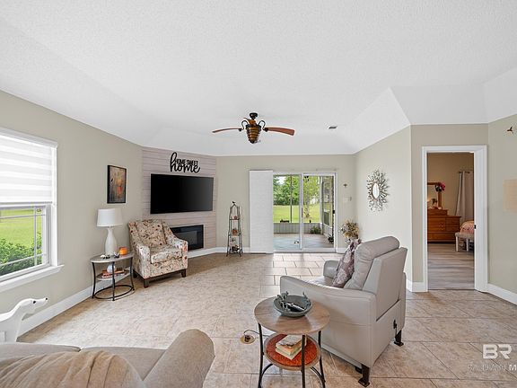 5th image of 22974 Lake South Dr