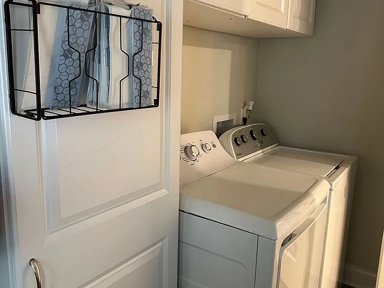 801 Faircreek Ln — Photo 11