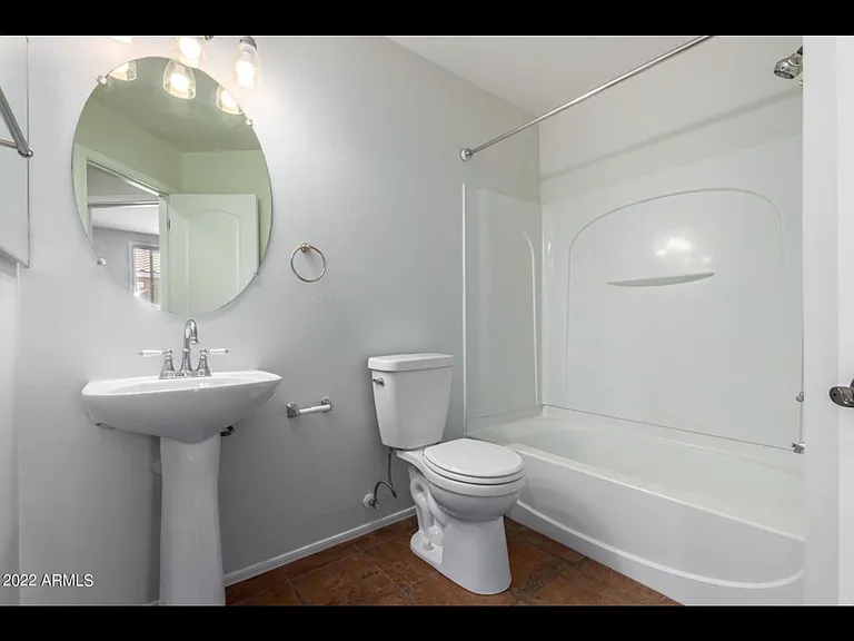 1332 S Owl Dr — Photo 6
