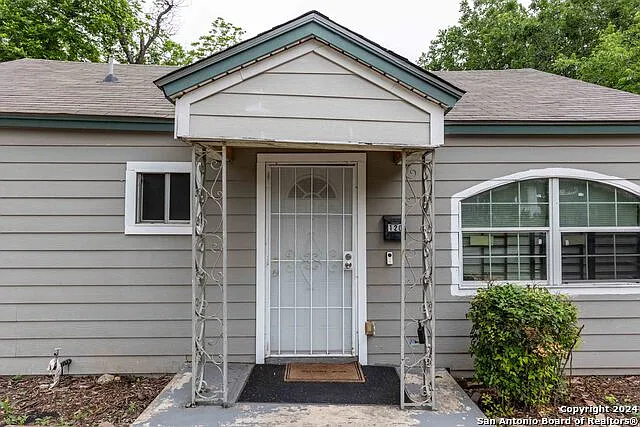 120 Nelson Ave — Photo 4