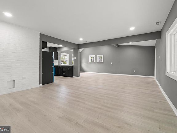 3rd image of 3 Indian Creek Way