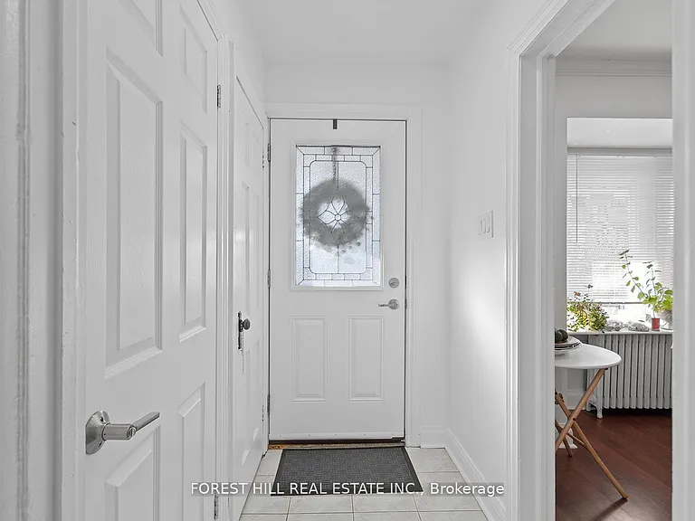 55 Hartley Ave #MAIN — Photo 4