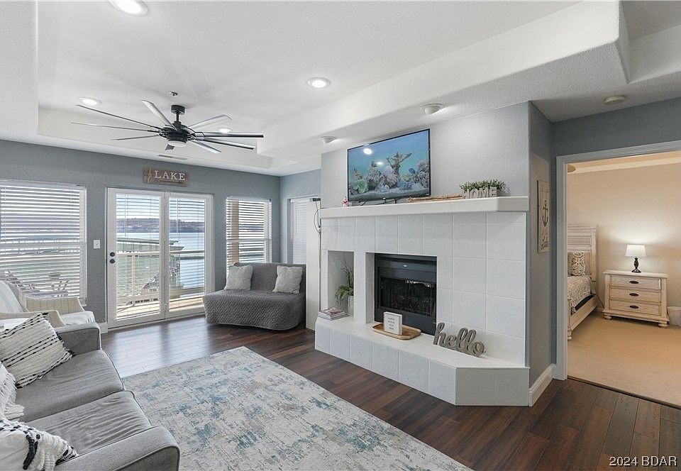 214 Emerald Bay Dr 1B, Lake Ozark, MO 65049 MLS 3560500 Zillow