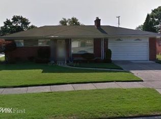 27748 Denmar Dr, Warren, MI 48093