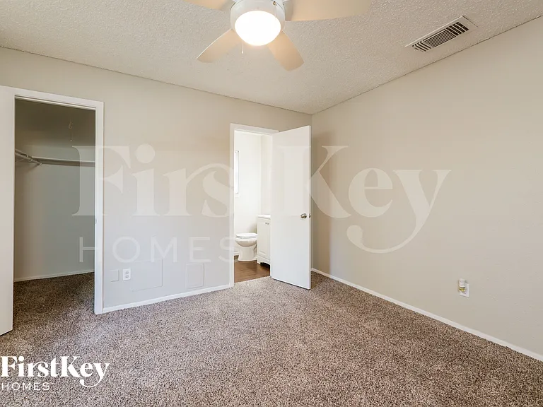 23314 Balthasar St — Photo 11