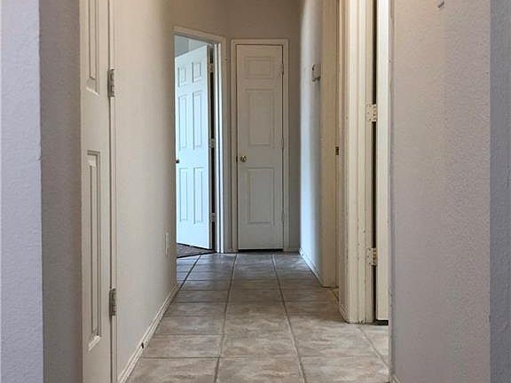 4th image of 3208 Avery Ln