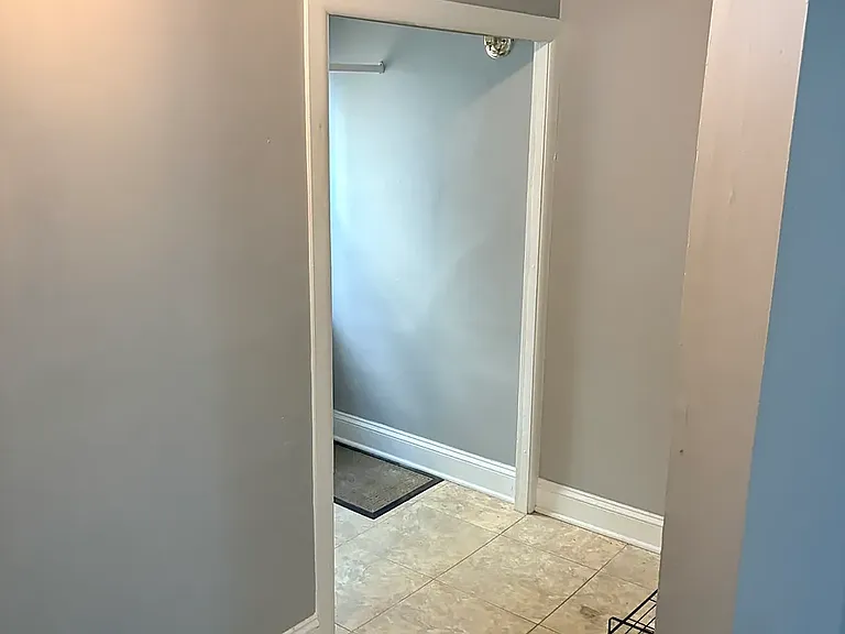 821 Forest Ave #1 — Photo 5