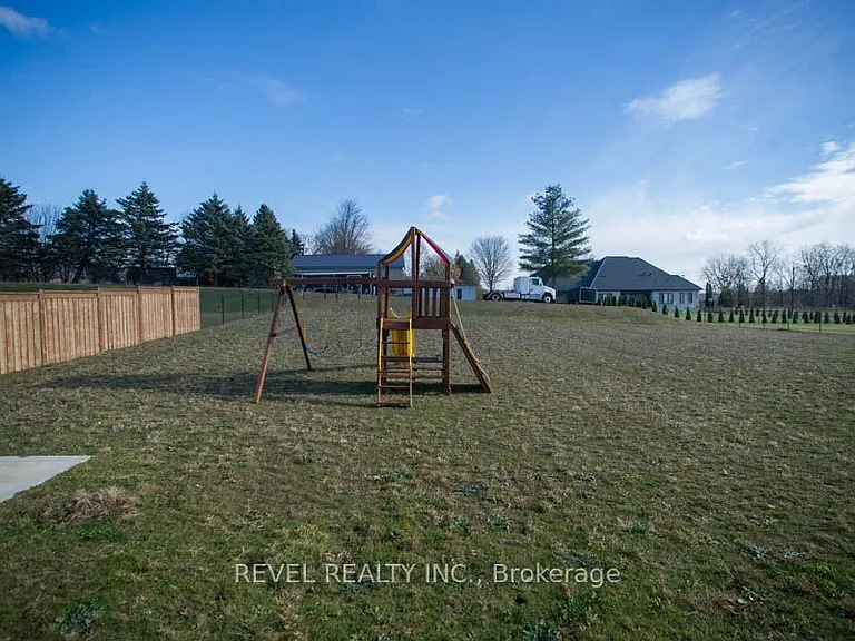 14 Bowen Pl — Photo 33