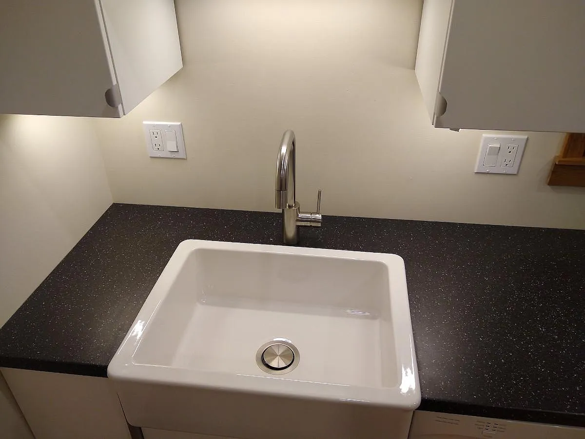 1 bed, 480 sqft, $895 — Photo 2
