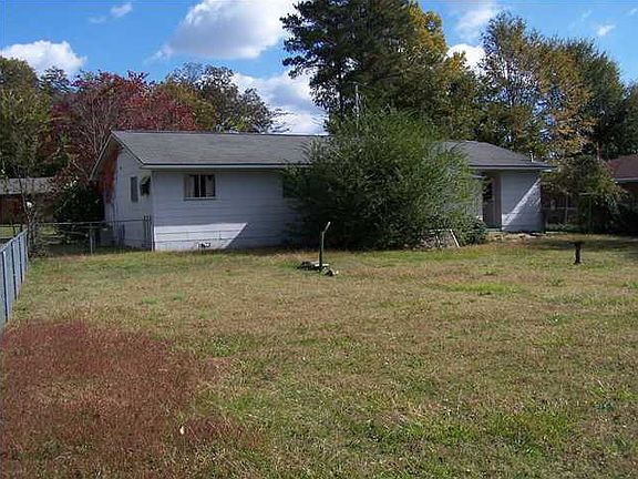 3rd image of 4858 Virginia Cir