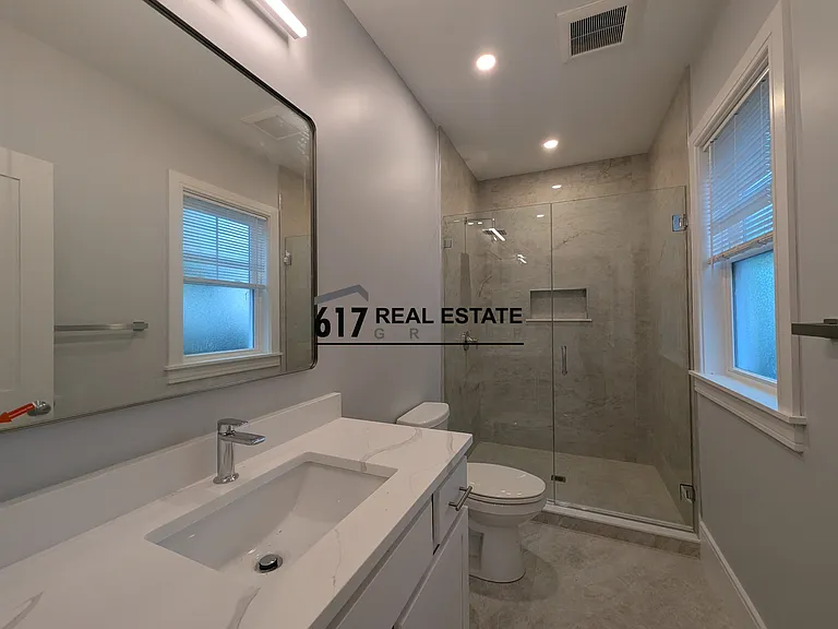 11 Holton St #1 — Photo 4