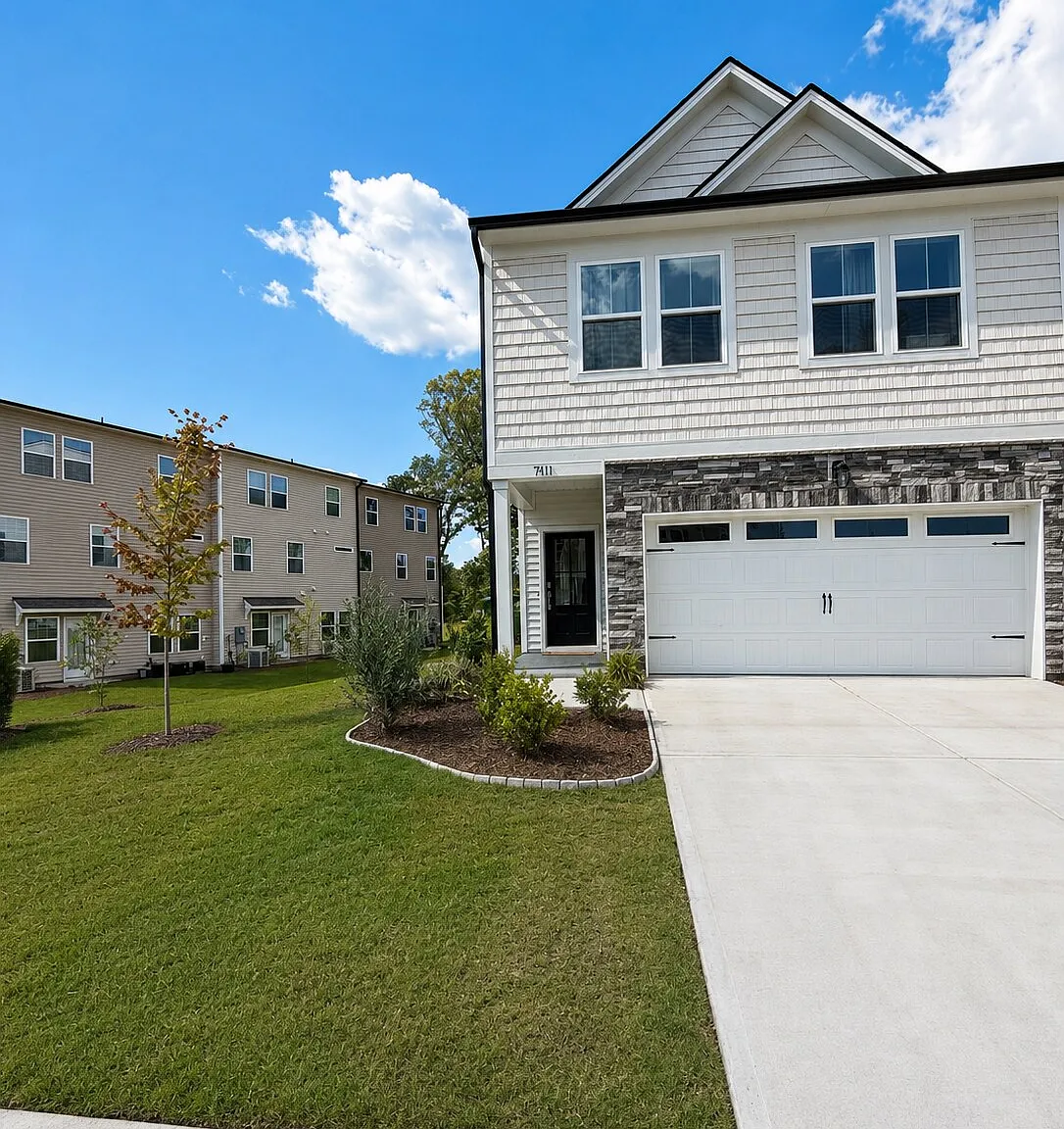 4 bed, 3.5 bath, 2613 sqft, $3,195 — Photo 1