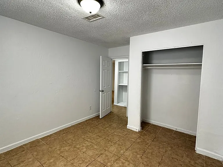 14005 N Palm St #4 — Photo 11