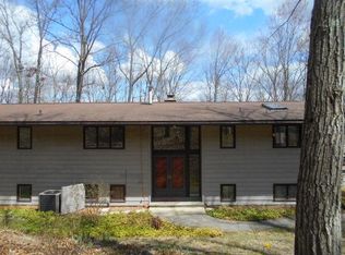 10 Woods Path, Painted Post, NY 14870