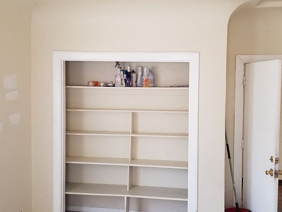 5th image of 1089 Coronado Ave