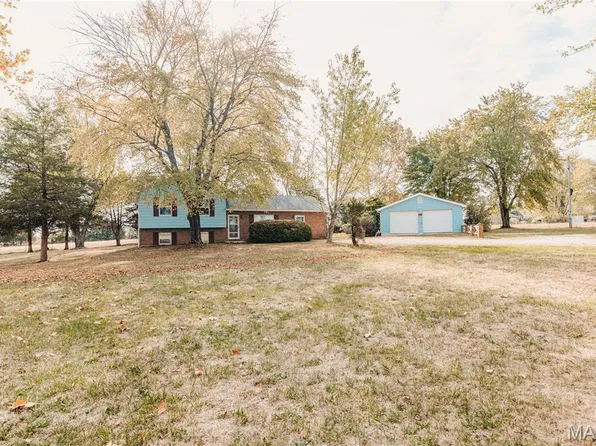 13850 Challenger Dr, Dixon, MO 65459