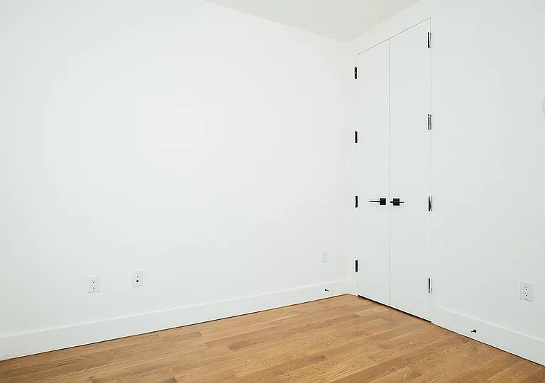 242 Newkirk Ave #5B — Photo 5