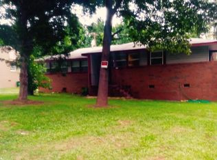 1318 Wembley Dr, Charlotte, NC 28205