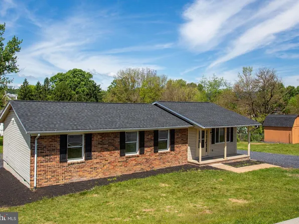 289 Morningside Dr, Broadway, VA 22815