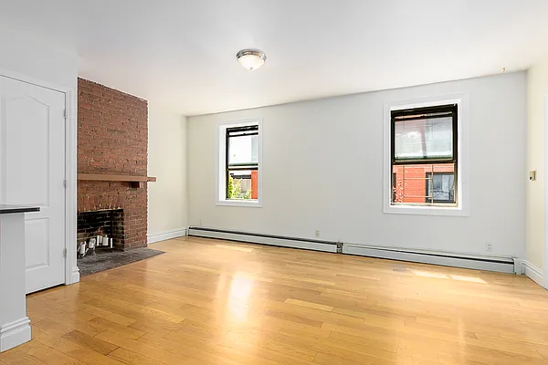 Rented by A&E Real Estate Management | media 4
