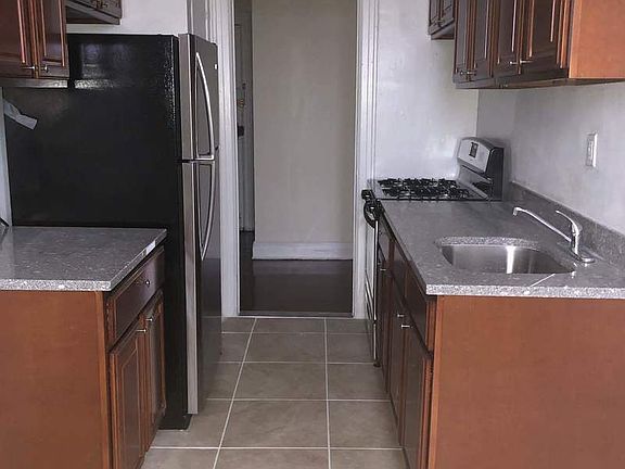5th image of 4415 43rd Ave APT E6