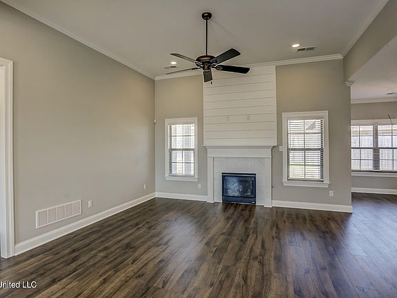 2nd image of 1754 Lia Ln