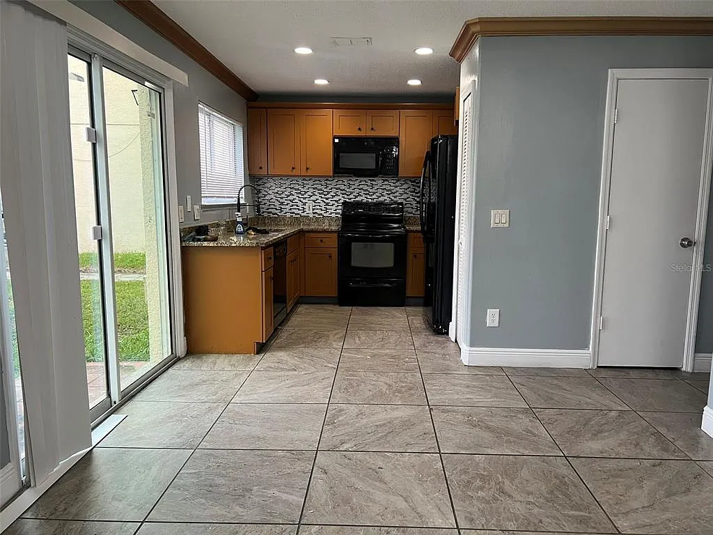 Building Photo - Timberbend Cir