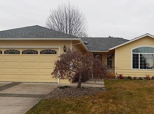 1455 Matthews Pl, Medford, OR