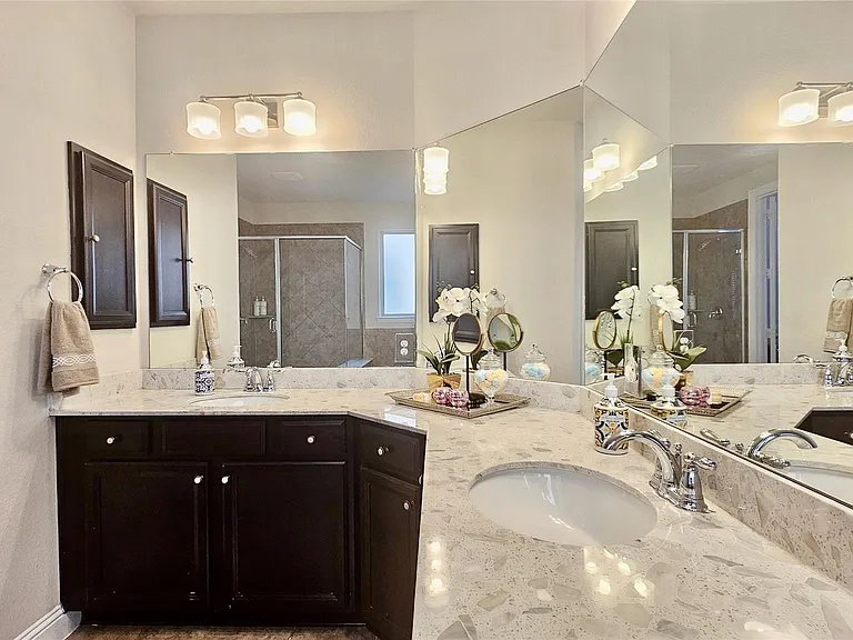 7324 Clementine Dr — Photo 24