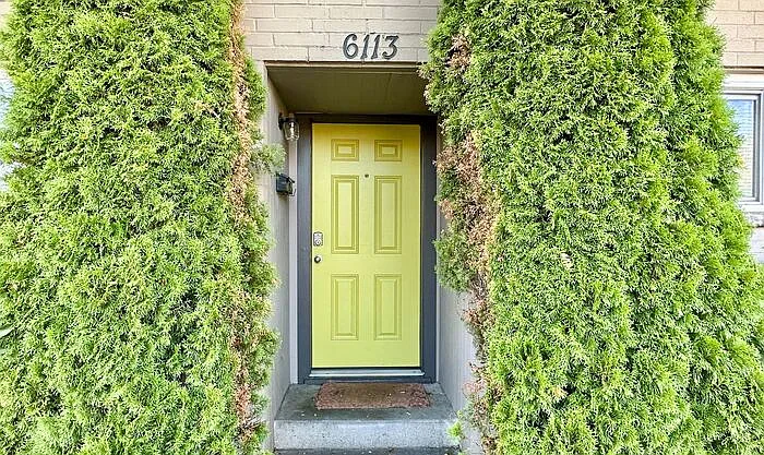 6113 8th Ave NW — Photo 2