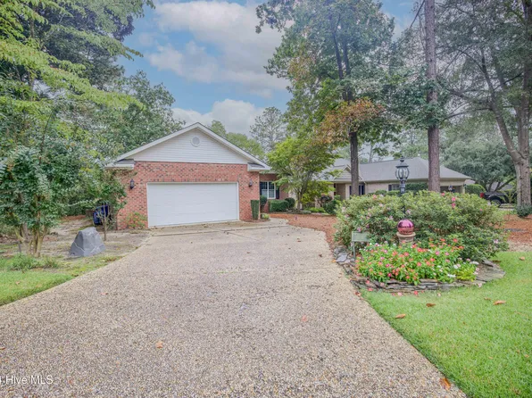 100 Belmont Court, Southern Pines, NC 28387