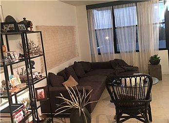 2nd image of 7441 Wayne Ave APT 3J