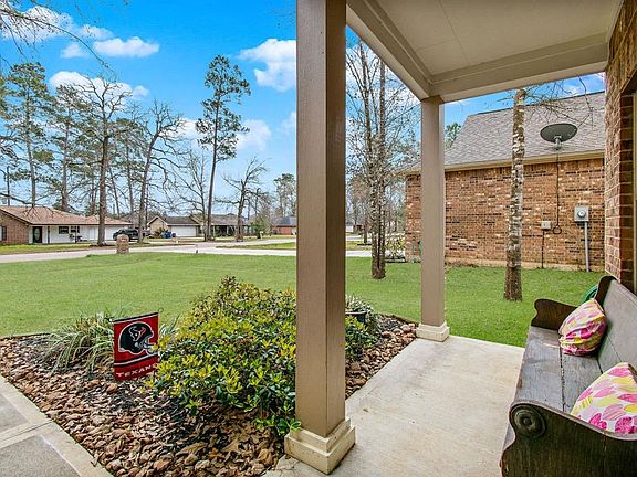 3rd image of 28823 Champion Oaks Dr