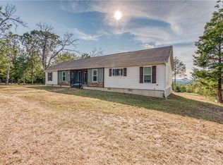 2605 Walking Stick Ln, Lead Hill, AR 72644