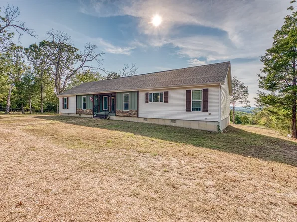 2605 Walking Stick Ln, Lead Hill, AR 72644