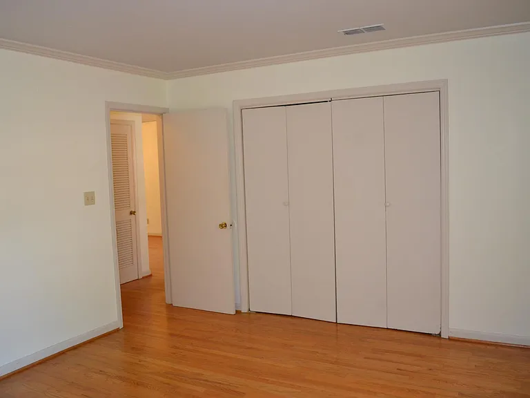 139 E Hill St #14E — Photo 2