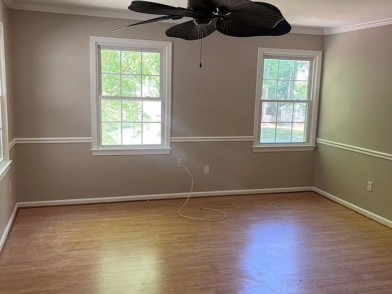 102 Harbin Ct — Photo 11