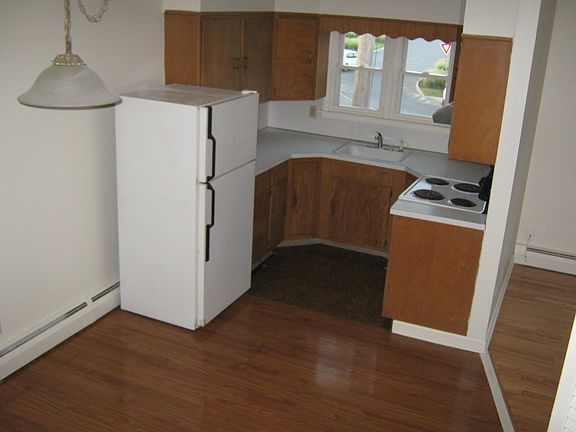 5th image of 1204 Western Ave APT 2